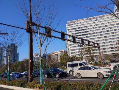 China Enige Kolom Gegalvaniseerde Staalverkeersteken Polen voor de Middelgrote en Kleine Tekens van het Groottealarm Te koop