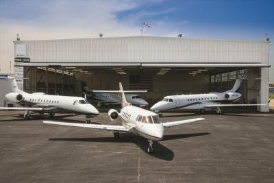 Chine codes en acier Pré-machinés de l'acier au carbone AISC de Sructural de hangars d'avions à vendre