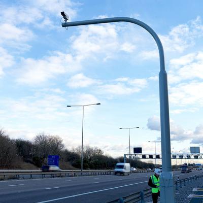 China CCTV robusto de acero postes/cámara de seguridad poste del camino en venta