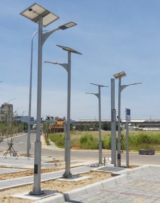 China Galvanisierte Pole-Solarstraßenbeleuchtung im Freien Pole der Straßenlaterne-Q235 zu verkaufen