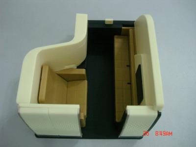 China POM Hook Plastic Injection Molds mit LKM DME zu verkaufen