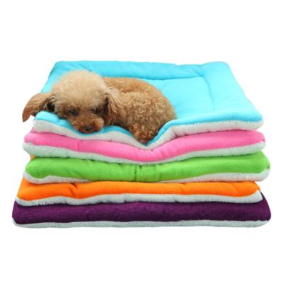 China Wholesale Sustainable HY Soft, Warm And Cuddly Pet Bed With Extra Thick Dog Lamb Down Cover for sale