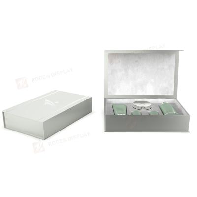 China Recycled Materials Skin Care Packaging Paper Box For Skin Care Set Products for sale