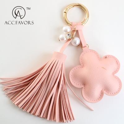 China Fashionable Leather Tassels For Handbag Strap Key Chain Custom Key Chain for sale