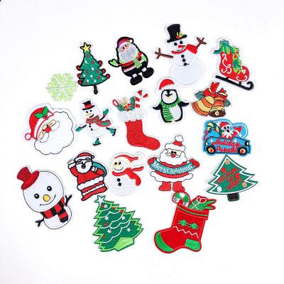 China Christmas Tree Bell Handmade Custom Iron On Patch Embroidery Patches Themed Christmas Patches for sale