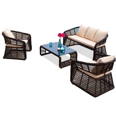 China Eco-freindly Weaving Rattan Furniture Outdoor Garden Set Aluminum Frame And Rattan Woven Table And Chairs for sale