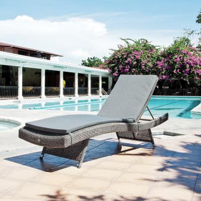 China Outdoor Classic Adjustable Lightweight Sofa Chair PE Rattan Weather Furniture Poolside Swimming Sun Lounge With Wheels for sale