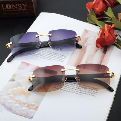 China Luxury Brand Design Horn Sunglasses Buffalo Handmade Sunglasses Fashion Horn Sunglasses for sale