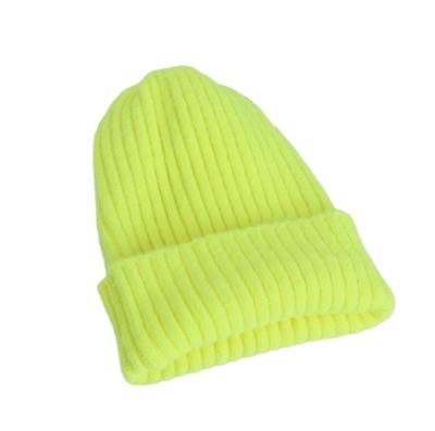 China Cheap Custom Acrylic Picture Winter White Fitted Knitted Hats for sale