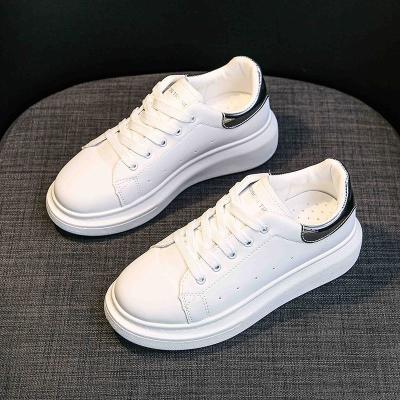 China Fashion Trend Women Sneakers Shoes Lady Single Thick White Leisure Shoes Spring Sports 2021 Lace Up PVC Comfortable Chunky Running Women Sneakers for sale