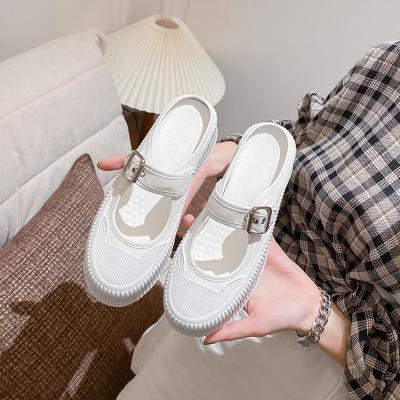 China Fashion flat shoes one-step flat casual shoes buckle thick-soled new design slippers 2021 for sale