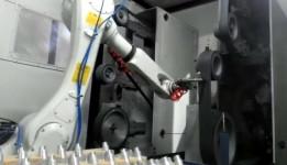 China Solución de pulido robótico duradero Robot de pulido CNC de alta precisión Certificado ISO9001 en venta