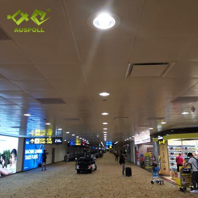 China Integrated Ceilings China Aluminum Clip-in Cheap Ceiling Panel 0.7mm Aluminum Ceiling Building Materials 600*600mm for sale