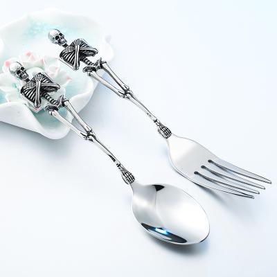 China Hiphop Halloween Skeleton Flatware Sets, Personality Skull Metal Tableware 2 Set, Metal Flatware Gothic Stainless Skeleton Bifurcates Spoons for sale