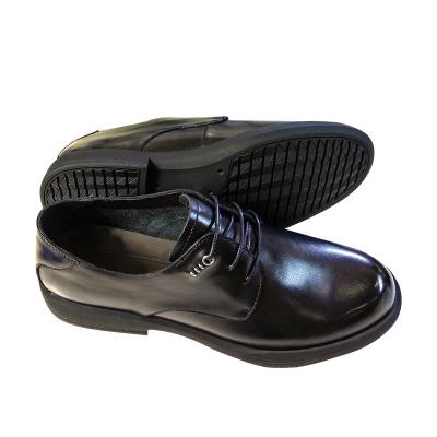 China Hot Selling Elastic Band Men Waterproof Classic Thick Sole Genuine Leather Shoes for sale