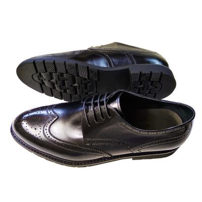 China New Classic Wholesale Waterproof Large Size Non Slip Genuine Leather Lace Up Office Mens Brogue Shoes For Sale for sale