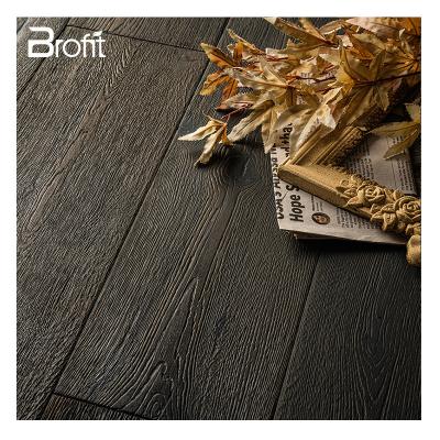 China Distressed Dark Brown Oak Log Spotted 3 Layer Herringbone Flooring Engineered Wood for sale