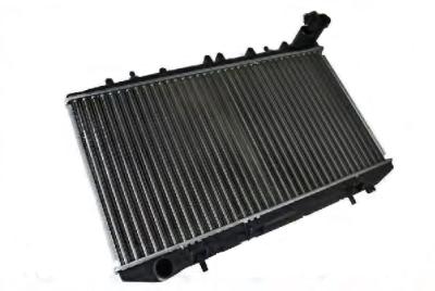 China Black 62421 NISSAN PRIMERA Radiator Nissan Engine Parts OE 21410-70J00 for sale