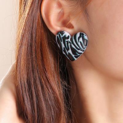 China AUTUMN WINTER Jewelry New Fashion Trendy Love Print Earrings Animal Leopard Print Stud Earrings for sale