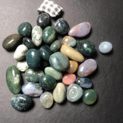 China Wholesale Bulk China Natural Crystal Tumbled Moss Agate Tumble Healing Quartz Stone Polished Folk Crafts For Gift for sale