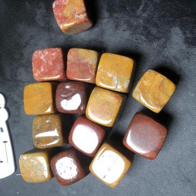 China China high quality wholesale zhanguo agate cube tumble crystals healing natural antagonist agate tumbled stone for remembrance for sale