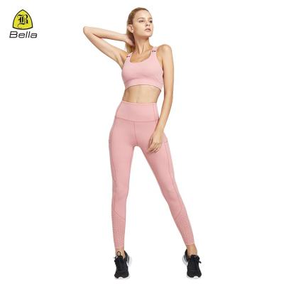 China 2021 Yoga Wear Set Gym Fitness Wear Cloth Fitness And Breathable Active Set Recycled Yoga Wear for sale