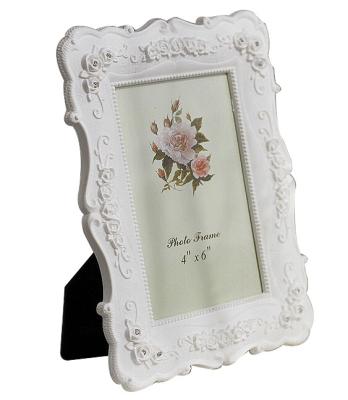 China Resin Decoration Resin Photo Frame Wedding Gift Picture Frame for sale