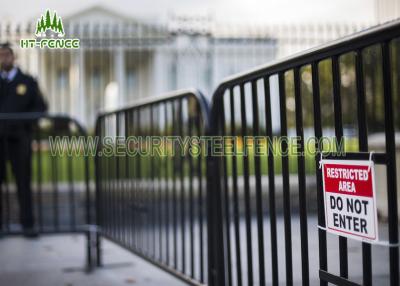 China Temporary Outdoor Crowd Control Barriers Hot Dipped Galvanized Easy Carry For Event for sale