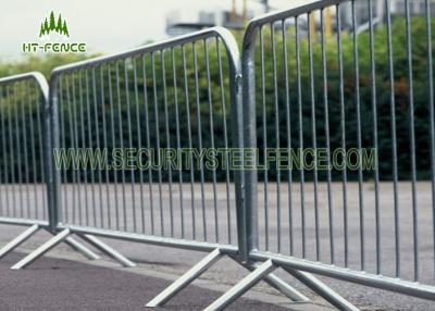 China Safety Removable Road Crowd Control Barricades With Low Carbon Steel Material for sale