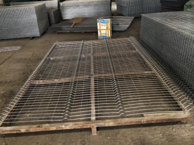 China Low Carbon Steel welded Mesh Fence Panel / 3D Curved Fencing 1.8m*2.5m for sale