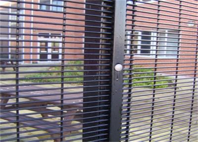 China Outdoor Prison Mesh 358 Security Fence / Steel Metal Security Fence Panels for sale