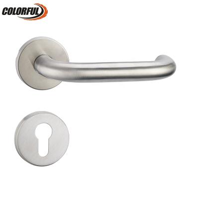 China Modern High Quality Interior Entry Stainless Steel Hardware Door Handles On Rose for sale