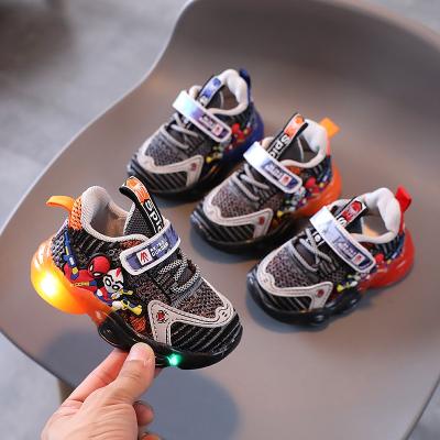 China Cartoon Lightweight Hot Sale Kid Casual Led Shoes With Superman for sale