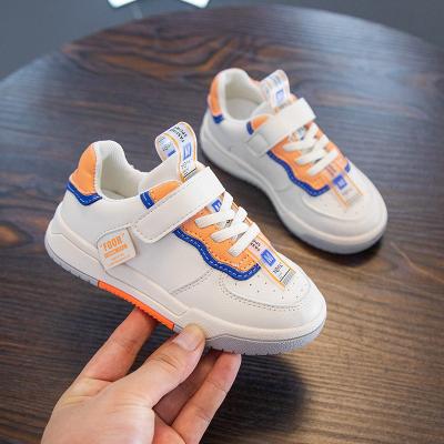 China 2021 Autumn Children Girls Sneaker Boys Non-slip Flat Sport Shoes New Baby Toddler Soft Bottom Flat Sneaker Kids Casual Lightweight Shoes for sale