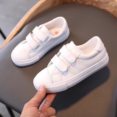 China Lightweight School Shoes Boys Girls Sports Soft Non-slip Casual Shoes Classic White Children Kids Shoes for sale