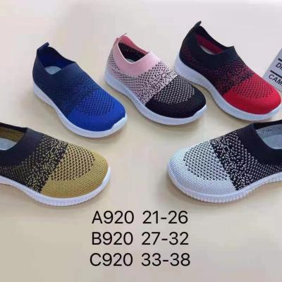 China Other new arrival 2021 high quality fly knit kids sports shoes for kids with cheap price slip on kid shoe for sale