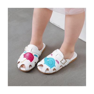 China Cartoon Pattern Metal Lock Buckle Anti-Slip Accessories Waterproof Soft Bottom All-match Daily Children's Slippers for sale