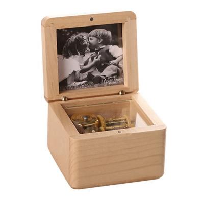 China Wholesale Delicate and Exquisite Laser Engraving Custom Wooden Creative DIY Music Box Photo Music Box Direct Selling From China for sale