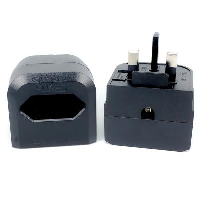 China Residential / General Purpose Type C To Type G 13A EU To UK Type G Plug AC Power Outlet Adapter for sale