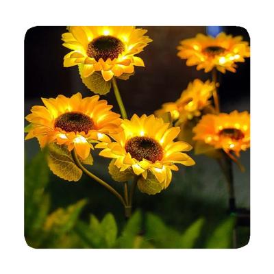 China Automatic Changing Garden Decoration Light NEW Outdoor Waterproof Led Solar Powered 3 Heads Waterproof Sunflower Flowers Garden Solar Decorative LED Flower Lights for sale