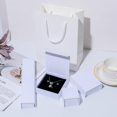 China High Quality Paper Jewelry Sets Box Ring Necklace Bracelet Earring Paper Packaging Box for sale