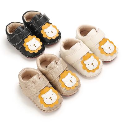 China Baby Flat Walking Shoes 0-1 Year Old Boys Walker Shoes Soft Rubber Soles Non-Slip Walking Shoes for sale