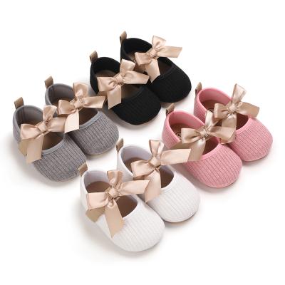 China Baby Flat Walking Shoes With Soft Soles 0-1 Years Old Flat Shoes For Girls for sale