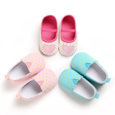 China Lightweight Soft-soled Non-slip Baby Shoes Baby First Walker Shoes for sale