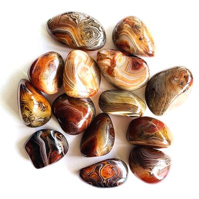 China Europe Wholesale Price Natural Healing Sardonyx Agate Crystal Stone Polished Palms for sale