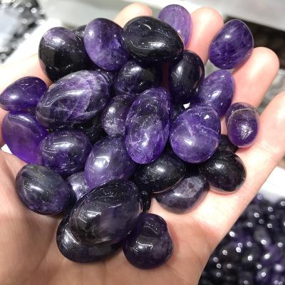 China Wholesale Energy Crystal Quartz Craft Polished Gravel Chips Amethyst Tumbled Healing from Europe for sale