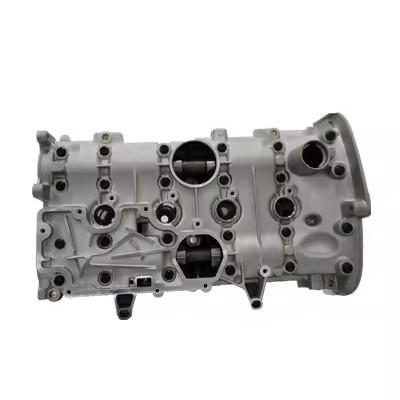 Cina Complete cylinder head K4M Engine Cylinder Head Assy 7701473353 for Renault Megane in vendita