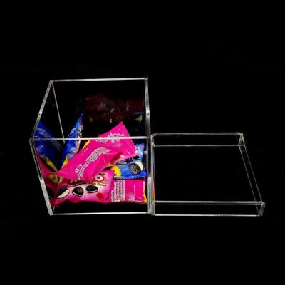 China Home /Shop/ Supermarket Customized Clear Color Material Acrylic Plastic Presentation Large Capacity PMMA PS Boxes Dessert Cake Boxes For Supermarket for sale