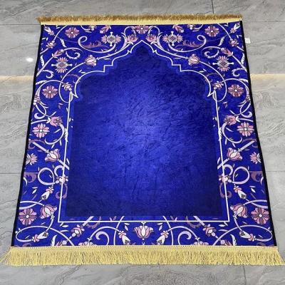 China Stain Resistant 2021 Premium Travel Prayer Mat Muslim Prayer Blanket Mat for sale