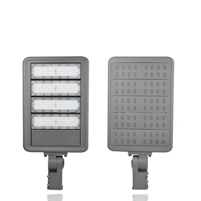 中国 Road DAWN High Lumen Waterproof IP65 100w 150w 200w 250w Outdoor Module Led Street Light 販売のため